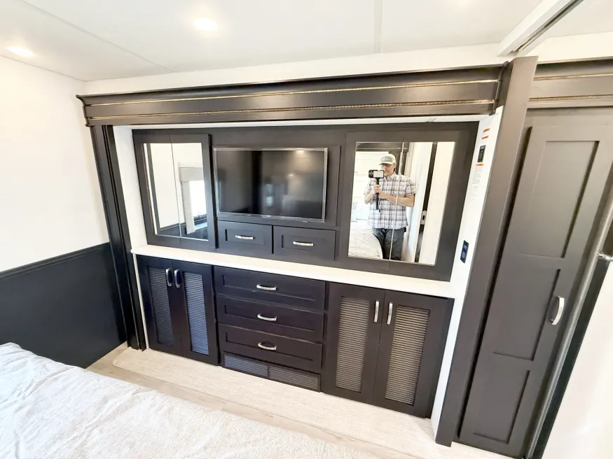 2026 Newmar Grand Star 3444 | Photo 16 of 28