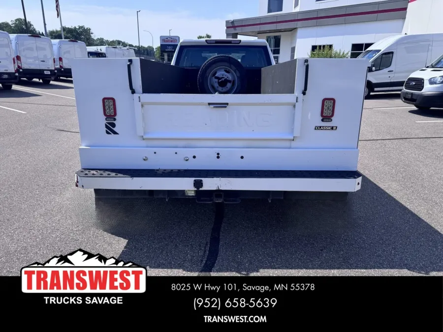 2023 Chevrolet 3500 | Photo 7 of 18