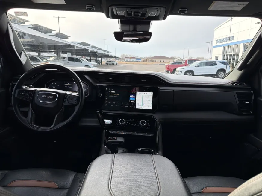 2023 GMC Sierra 1500 AT4 | Photo 11 of 22