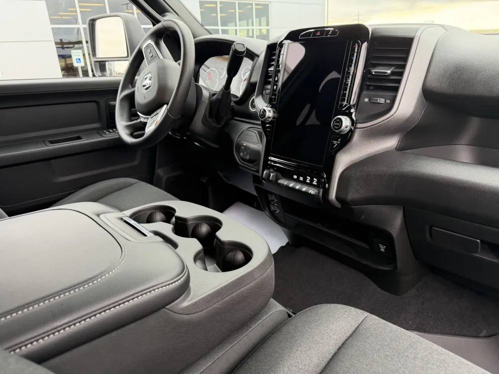 2026 RAM 3500 Tradesman - Photo 11