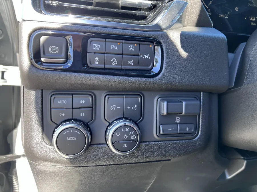 2026 GMC Yukon Elevation | Photo 6 of 29