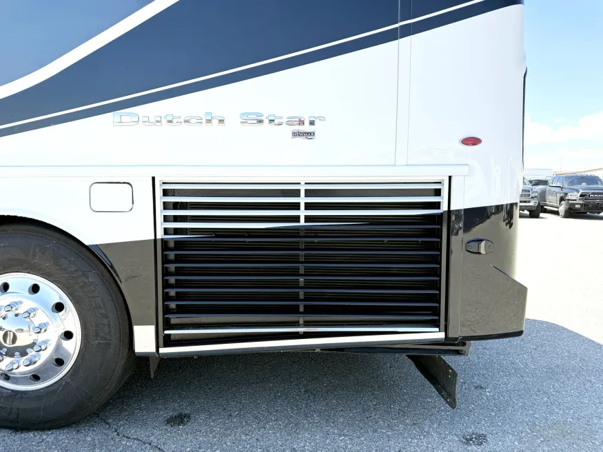 2026 Newmar Dutch Star 4081 | Photo 29 of 32