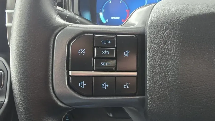 2025 Ford F-250 | Photo 15 of 31