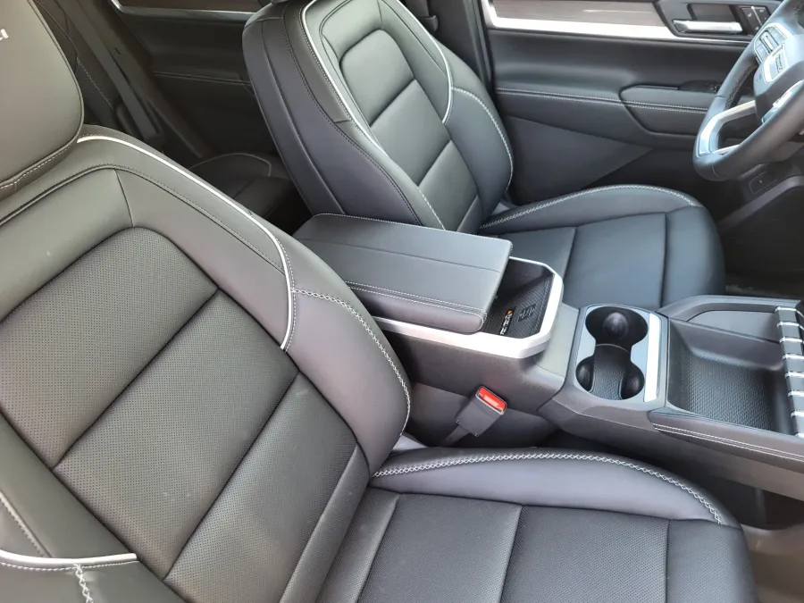 2026 GMC Terrain Denali | Photo 12 of 25