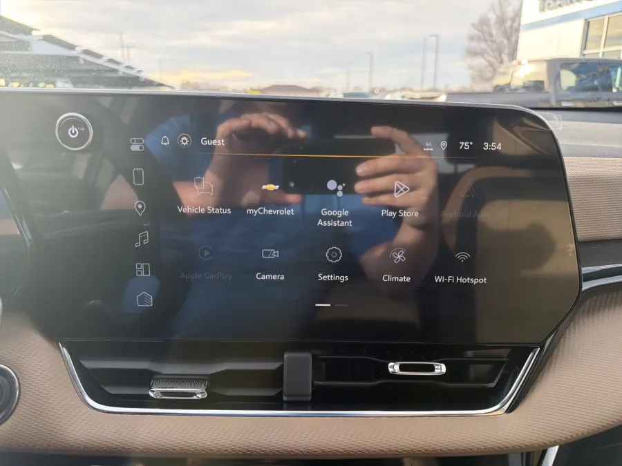 2026 Chevrolet Equinox FWD Activ | Photo 16 of 20