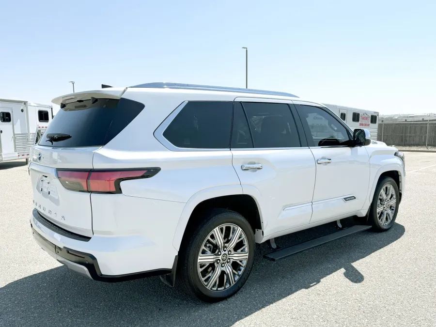 2024 Toyota Sequoia | Photo 16 of 23