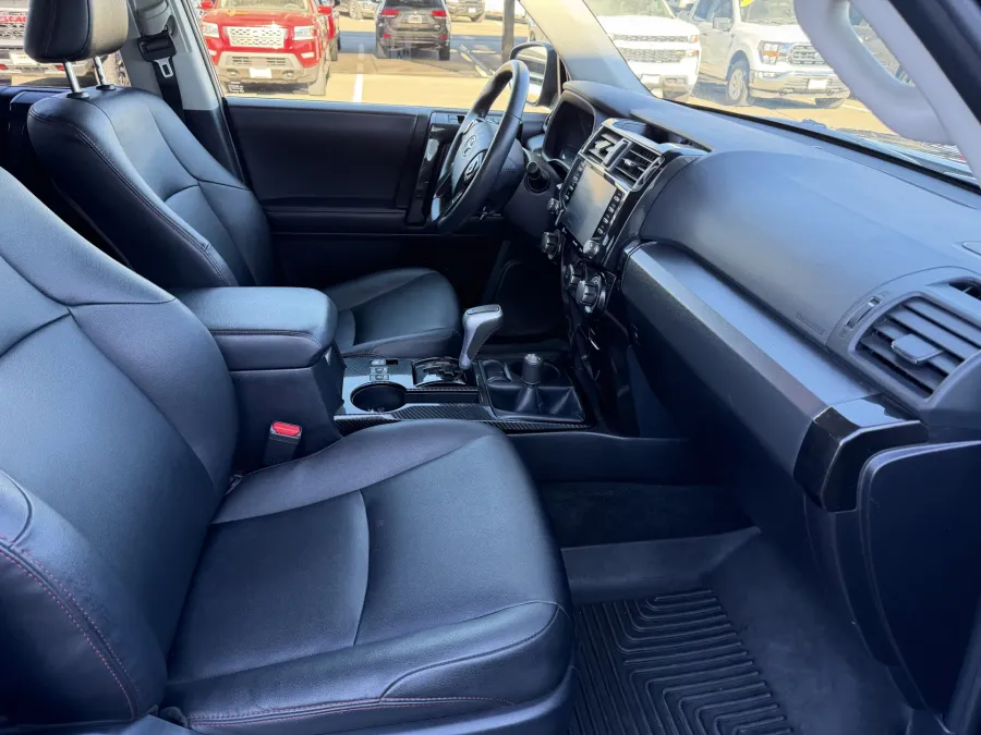 2022 Toyota 4Runner TRD Off Road Premium | Photo 11 of 19