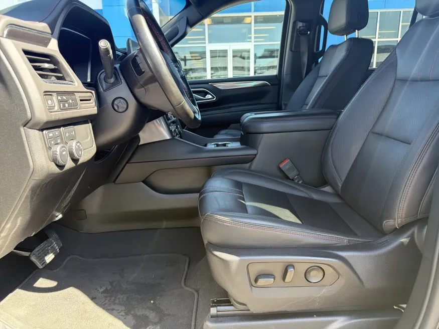 2023 Chevrolet Tahoe RST | Photo 16 of 23