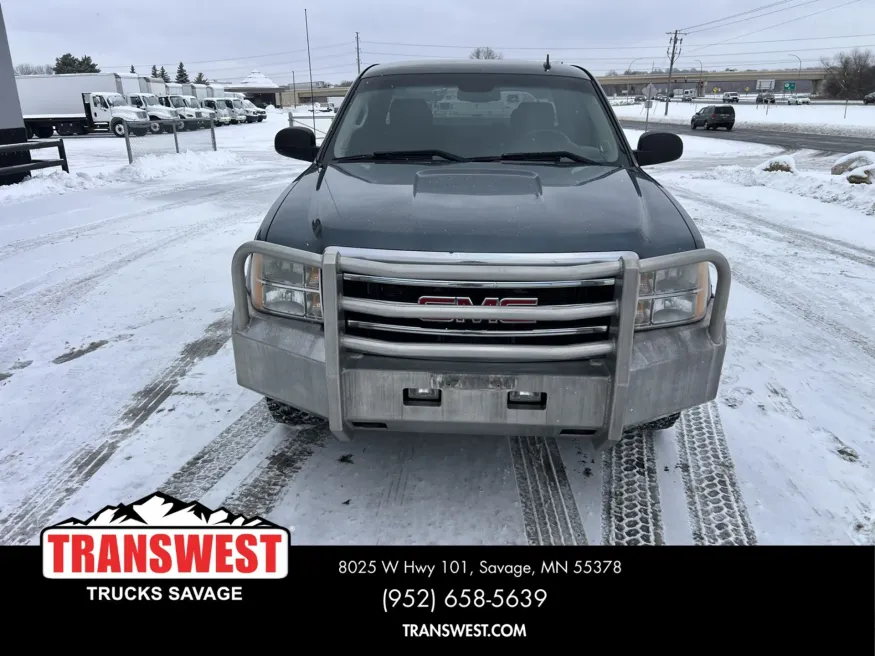 2013 GMC Sierra 1500 | Photo 7 of 16