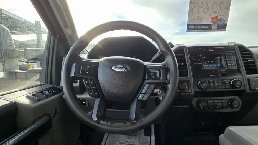 2019 Ford F-350 | Photo 14 of 27