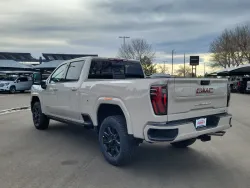 2026 GMC Sierra 2500HD AT4 | Thumbnail Photo 2 of 23