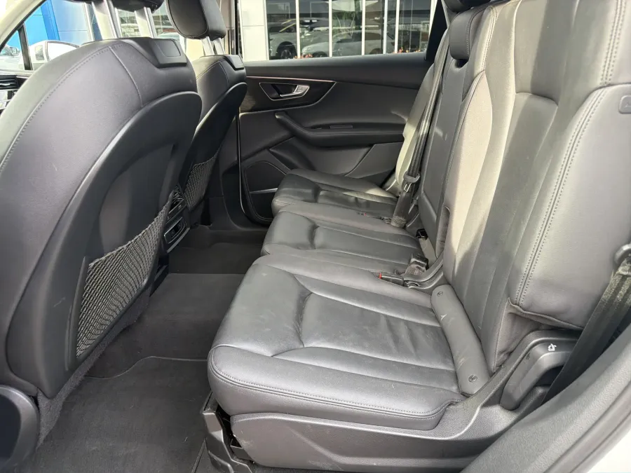 2023 Audi Q7 Premium Plus | Photo 11 of 23