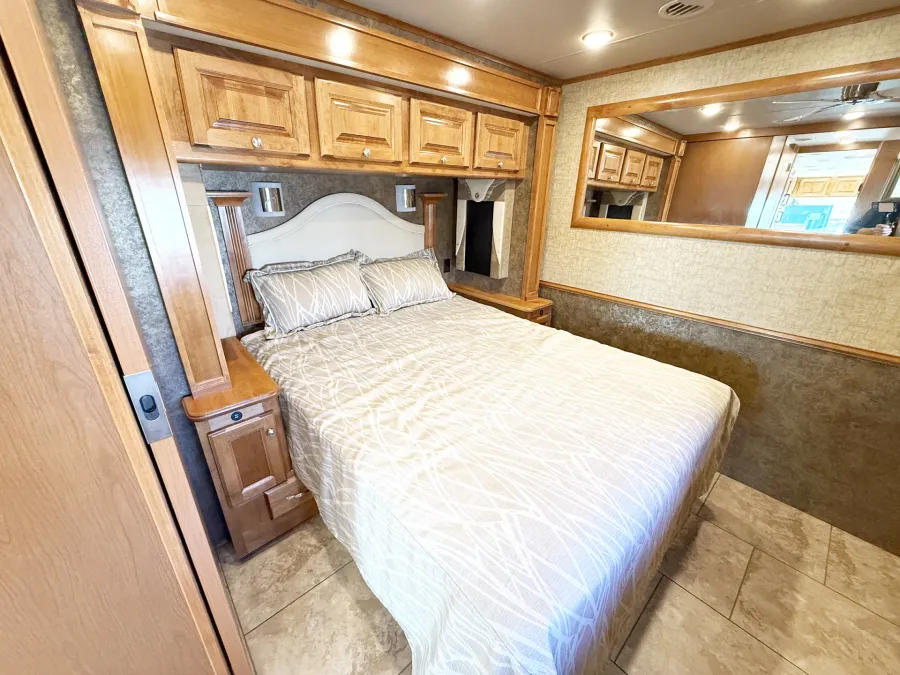 2015 Tiffin Allegro Open Road 34TGA | Photo 16 of 31