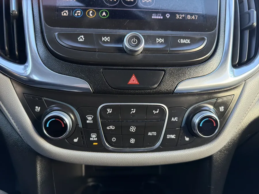 2020 Chevrolet Equinox Premier | Photo 19 of 22