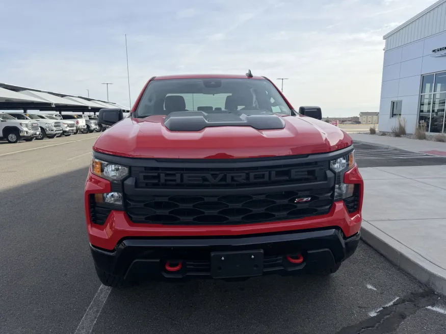 2024 Chevrolet Silverado 1500 Custom Trail Boss | Photo 2 of 21