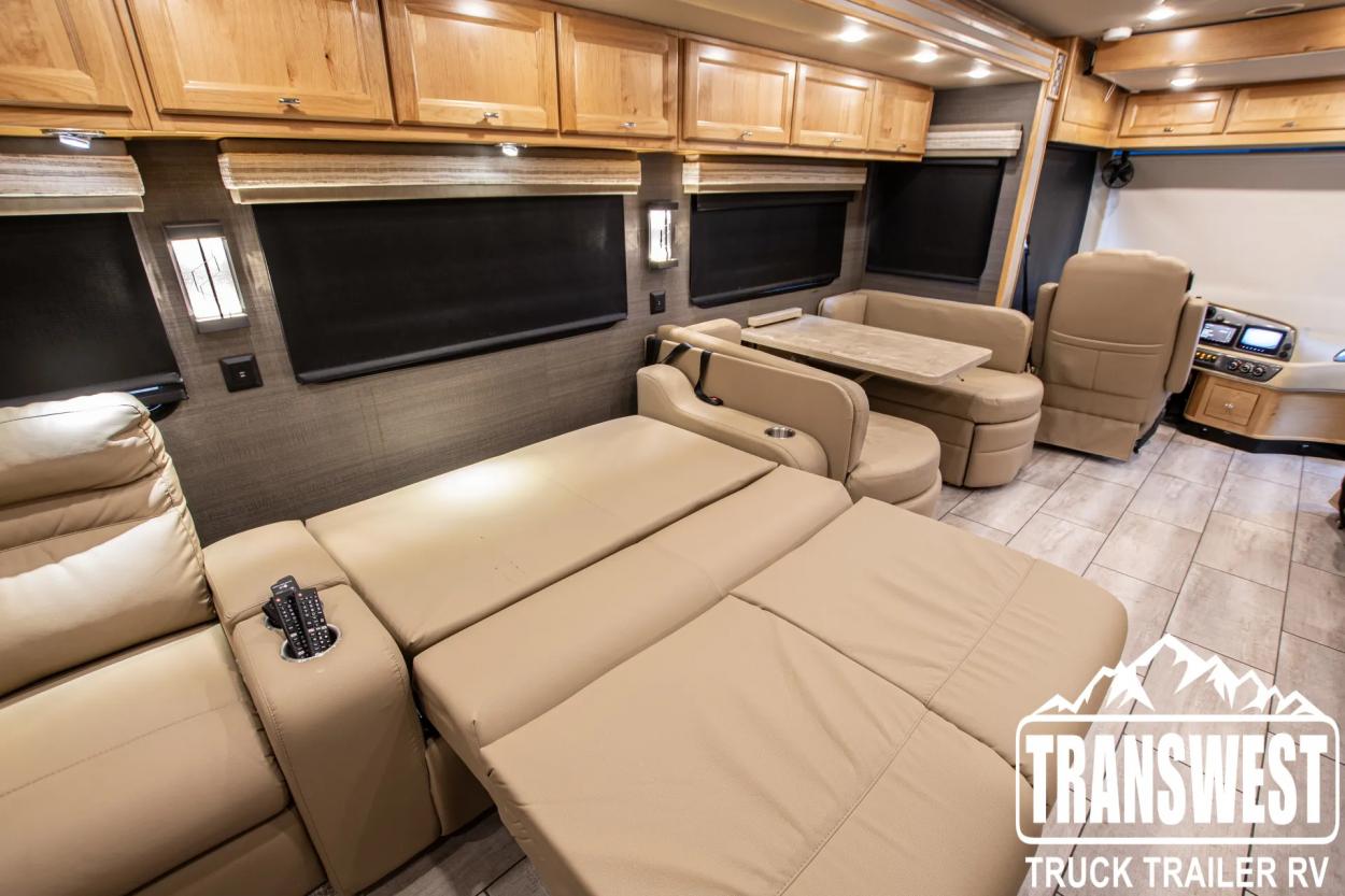 2021 Tiffin Allegro Red 340 38LL | Photo 17 of 29