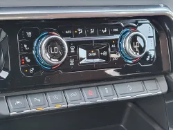 2026 GMC Sierra 1500 Denali Ultimate | Thumbnail Photo 16 of 26