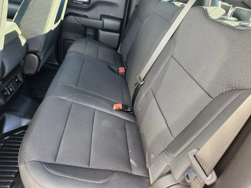 2026 GMC Sierra 1500 Pro | Photo 18 of 21