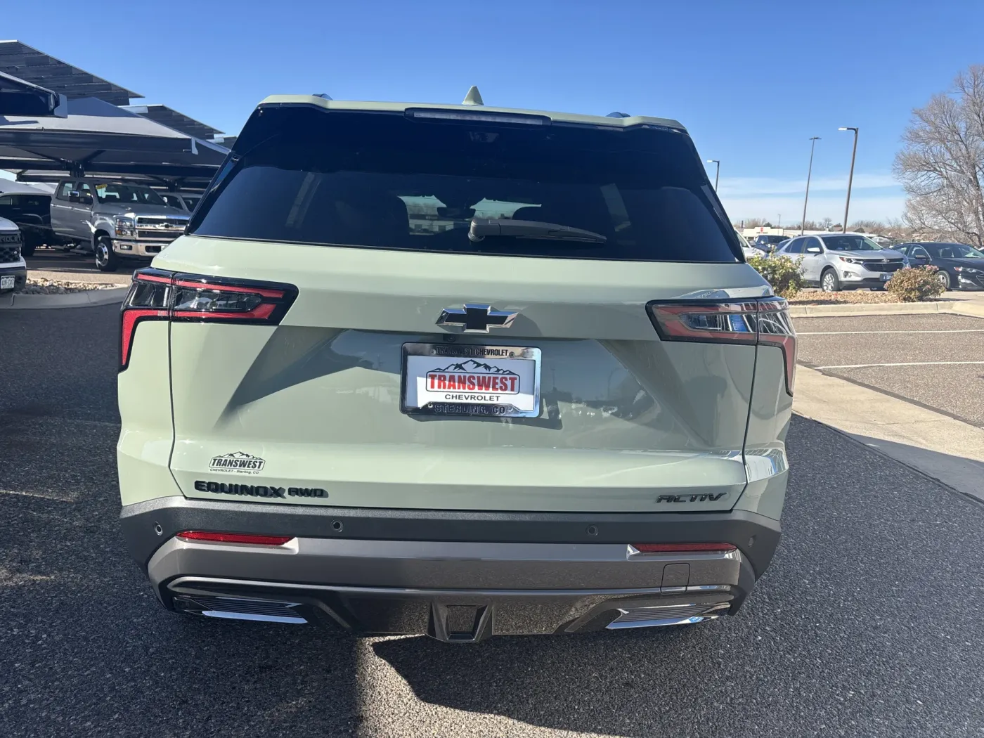 2026 Chevrolet Equinox AWD ACTIV | Photo 3 of 22