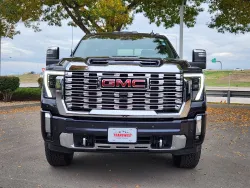 2026 GMC Sierra 3500HD Denali | Thumbnail Photo 4 of 30