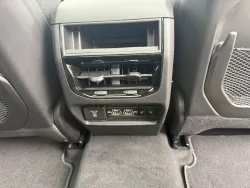 2025 Jeep Grand Cherokee Overland | Thumbnail Photo 9 of 19