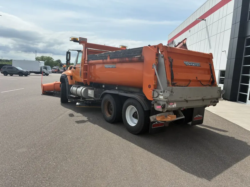 2014 International 7600 SFA | Photo 6 of 12