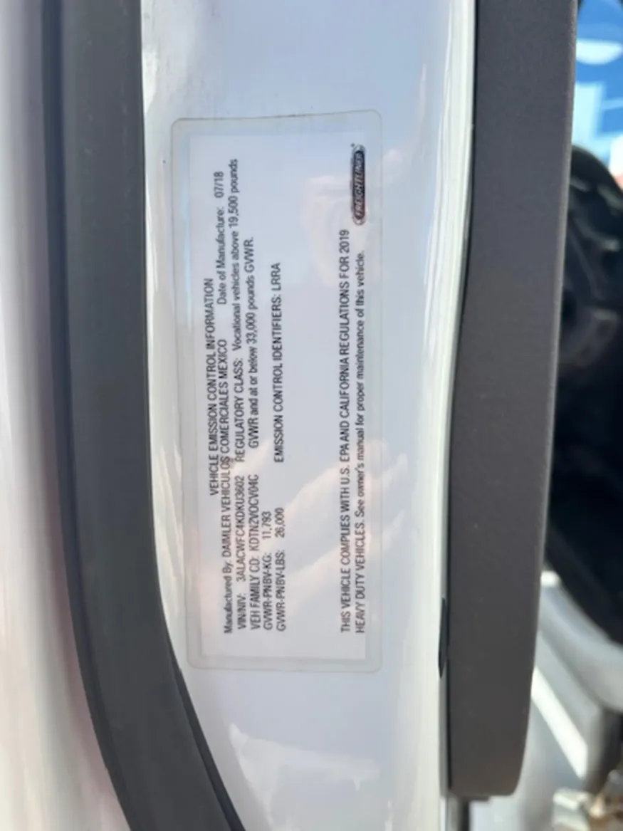 2019 Freightliner M2 106 | Photo 11 of 13