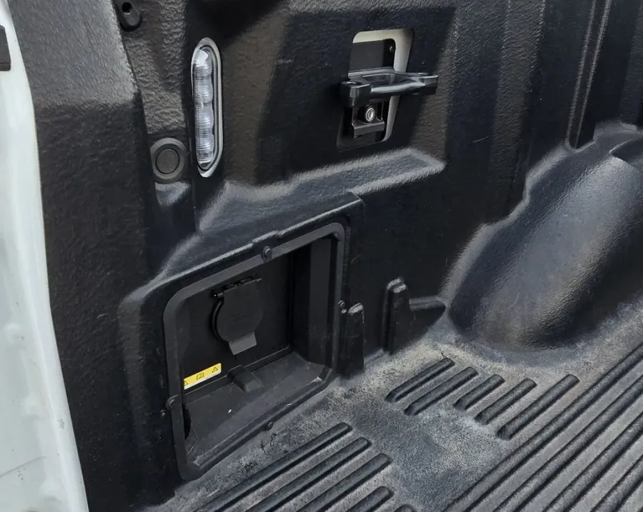 2023 Ford F-150 | Photo 9 of 24