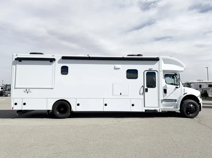 2026 Renegade Verona 36VSB | Photo 3 of 28