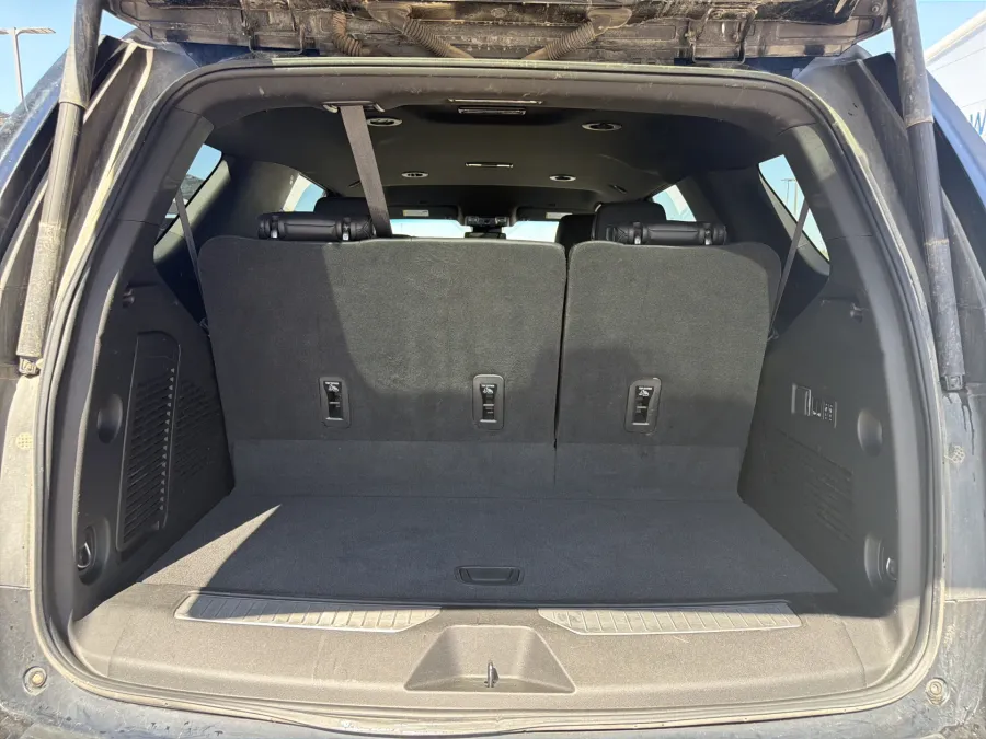 2023 Chevrolet Tahoe RST | Photo 8 of 23