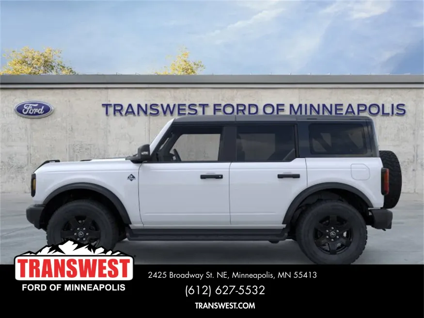 2025 Ford Bronco Outer Banks | Photo 3 of 25