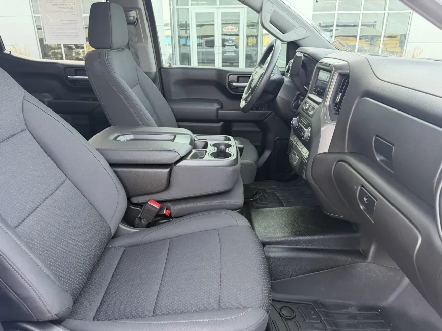 2022 Chevrolet Silverado 1500 Work Truck | Photo 10 of 17