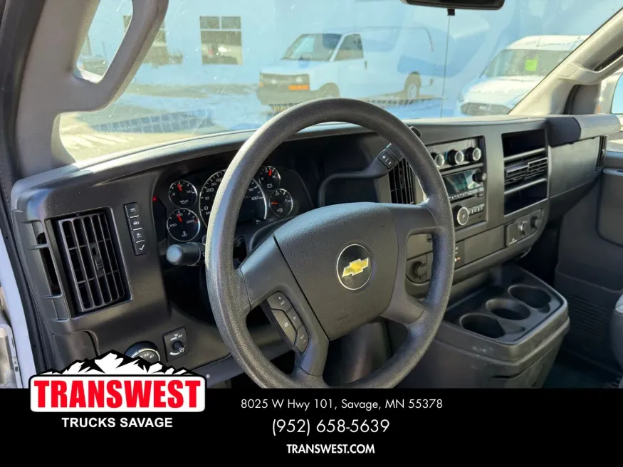 2017 Chevrolet Express 3500 Work Van | Photo 3 of 20