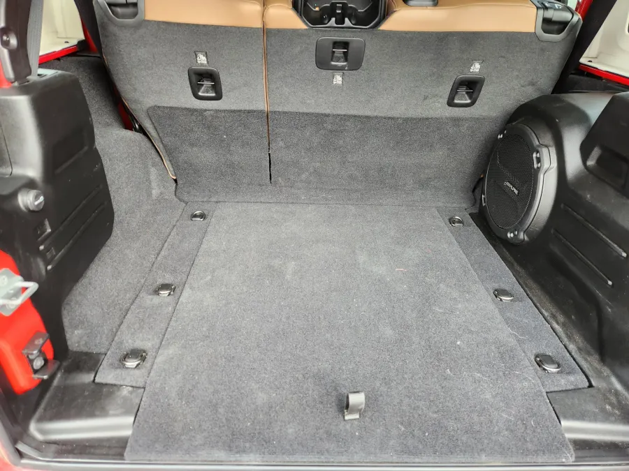 2021 Jeep Wrangler Unlimited Rubicon | Photo 12 of 25