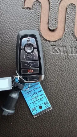 2026 Ford Super Duty F-250 | Thumbnail Photo 37 of 43