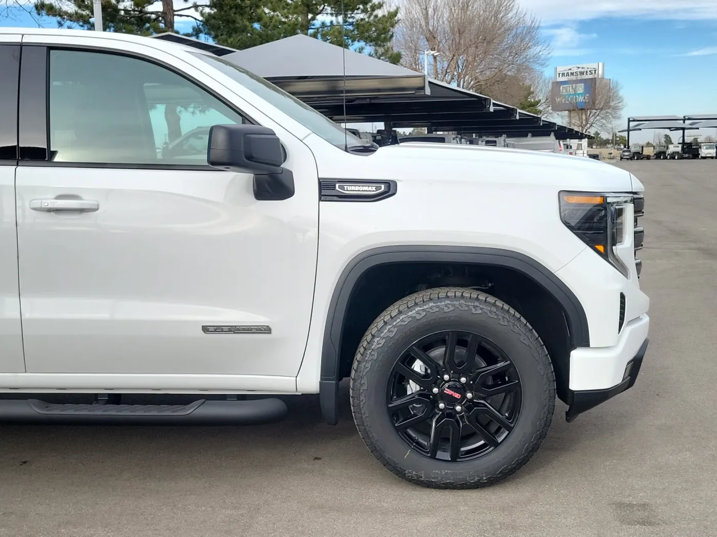 2026 GMC Sierra 1500 Elevation | Photo 5 of 23