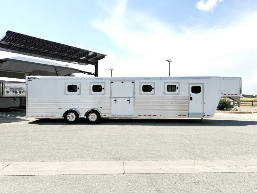 2026 Cimarron Norstar 4HGN Head to Head | Photo 3 of 22