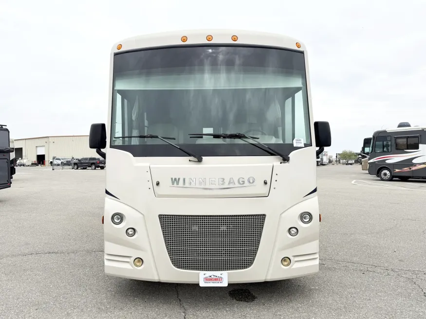 2018 Winnebago Vista 29 VE | Photo 18 of 24