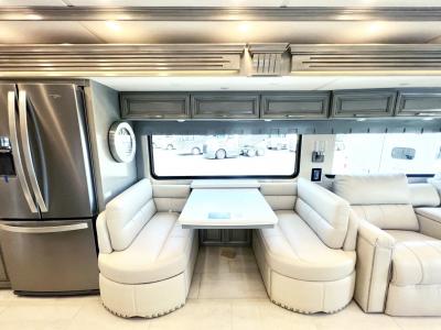2023 Newmar London Aire 4569 | Thumbnail Photo 9 of 42