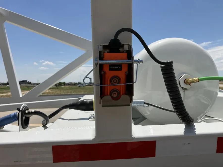 2025 Trail King TKBD22-402 | Photo 9 of 12