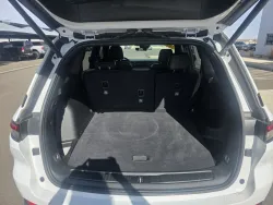 2025 Jeep Grand Cherokee Altitude | Thumbnail Photo 12 of 31