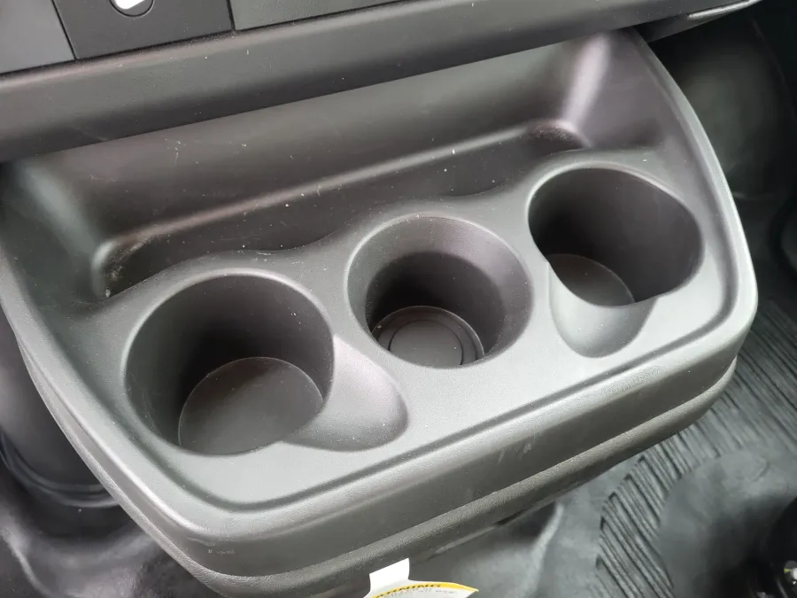 2025 GMC Savana Commercial Cutaway | Photo 19 of 20