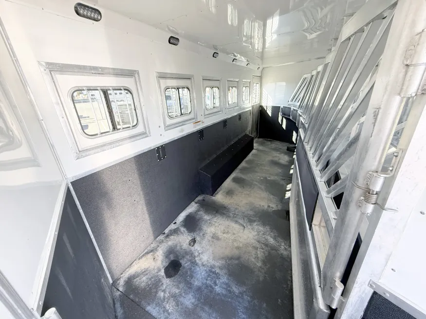 2022 Lakota Bighorn 6HLQ | Photo 23 of 26