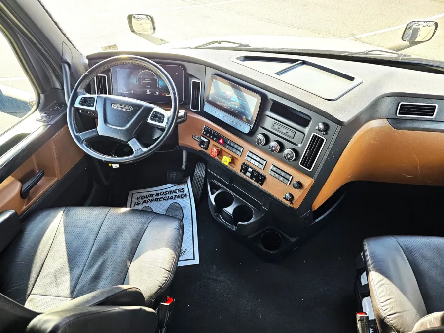 2024 Freightliner Cascadia | Photo 20 of 22