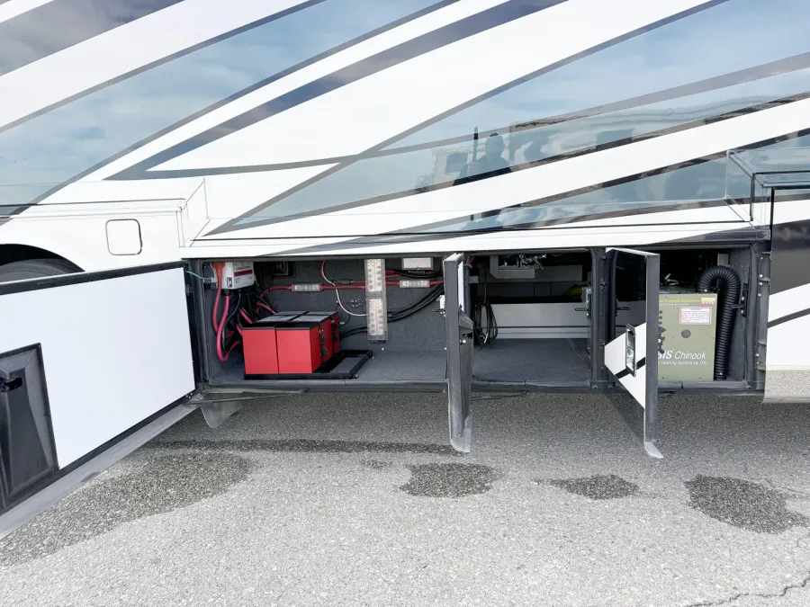 2023 Newmar Dutch Star 3736 | Photo 31 of 30