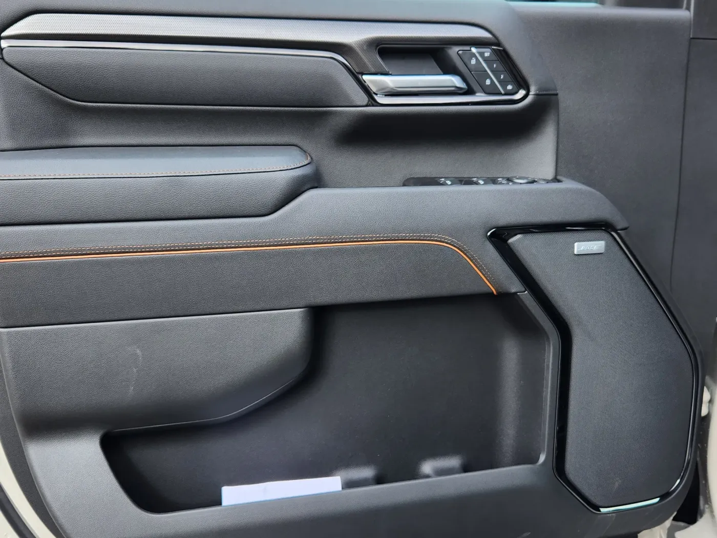 2026 GMC Sierra 2500HD AT4 | Photo 5 of 27