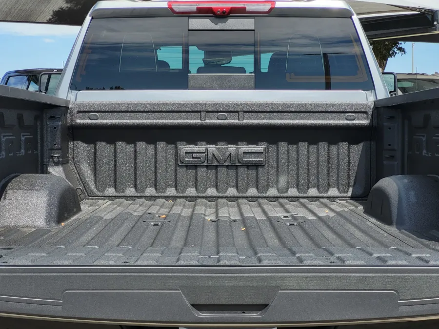 2026 GMC Sierra 2500HD AT4X | Photo 24 of 25