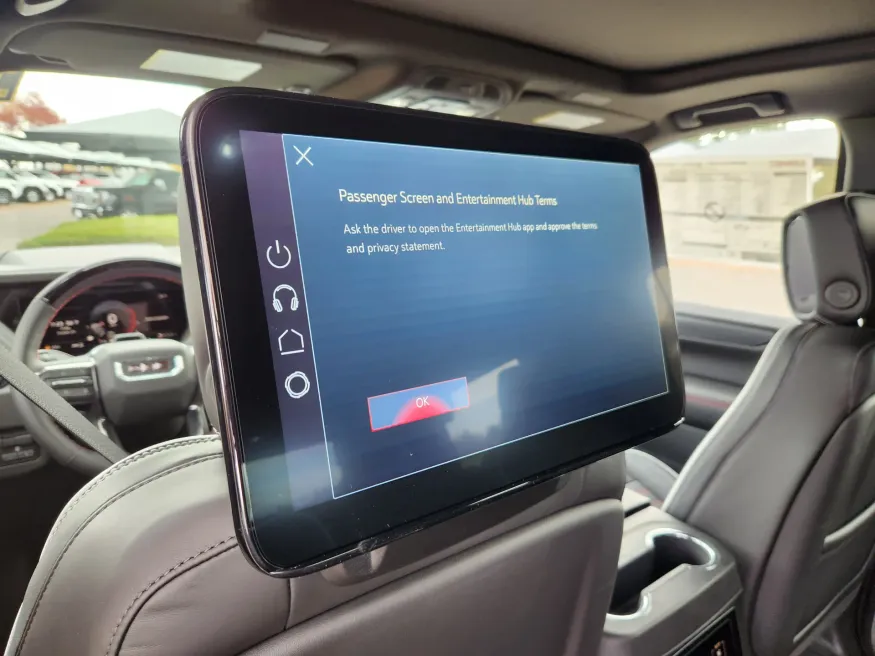 2026 GMC Yukon AT4 Ultimate | Photo 11 of 33