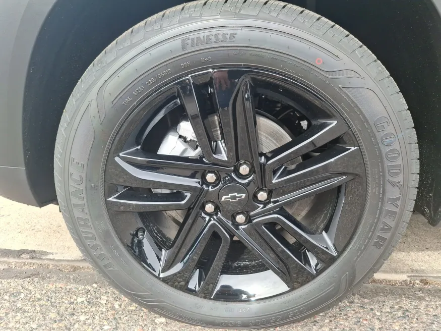 2026 Chevrolet Trax ACTIV | Photo 8 of 21