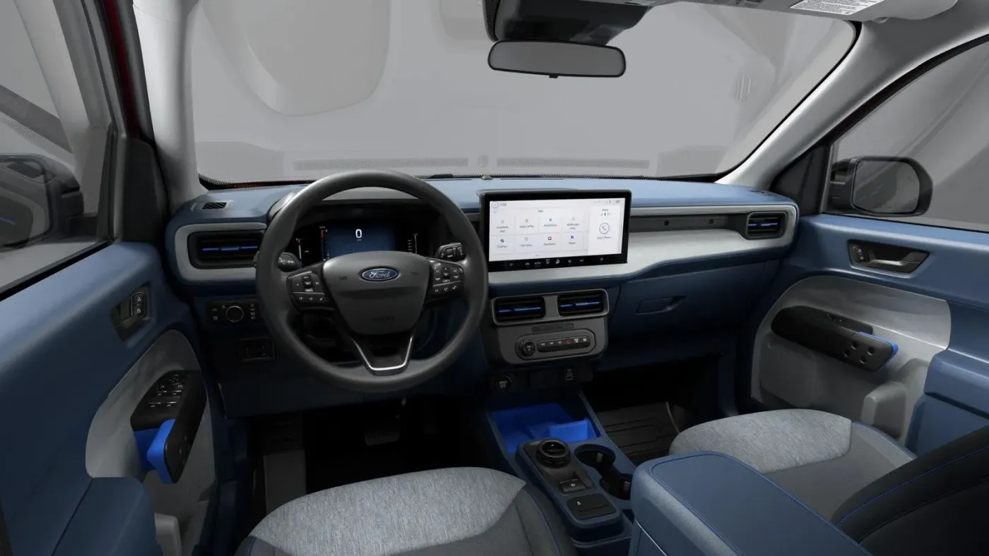 2026 Ford Maverick XLT | Photo 5 of 7
